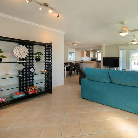 Global Noosa - By Global Holidays 8656 Calpe