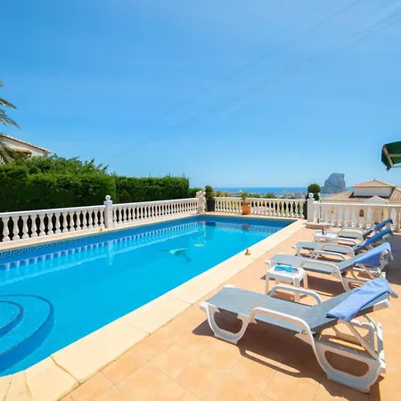 Global Noosa - By Global Holidays 8656